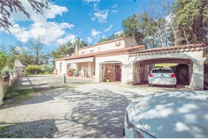 villa à la vente -   83170  BRIGNOLES, surface 125 m2 vente villa - UBI422486074